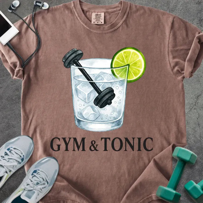 Espresso t-shirt printed with "Gym & Tonic", with a kettlebell in a glass and lime graphic