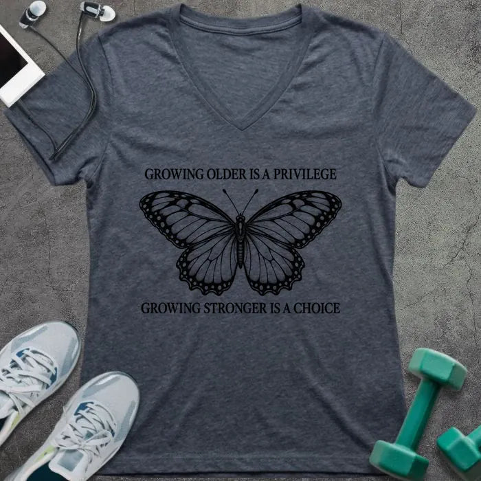 T-Shirt Heather Navy / S Growing Strong V-Neck