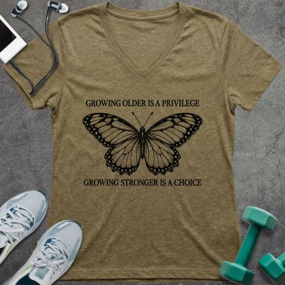 T-Shirt Heather Olive / M Growing Strong V-Neck