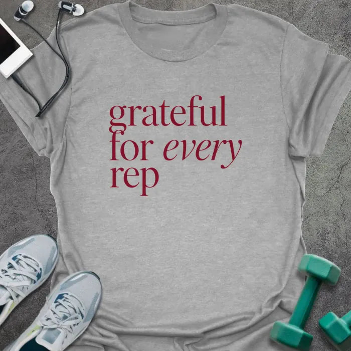 Sport Grey t-shirt printed with "grateful for every rep" in burgundy