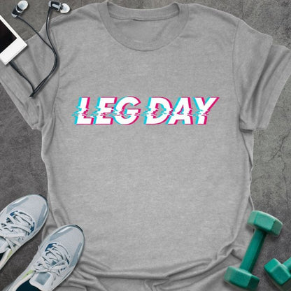 Sport grey t-shirt printed with "Leg Day" in pink and blue glitch effect